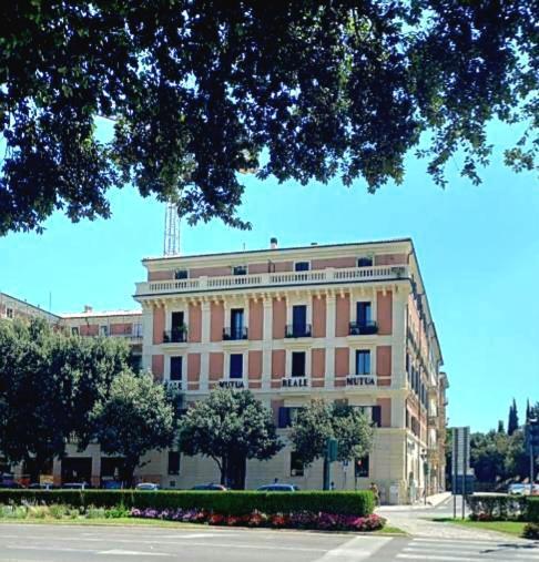 Luxury Verona Apartment City Centre Buitenkant foto