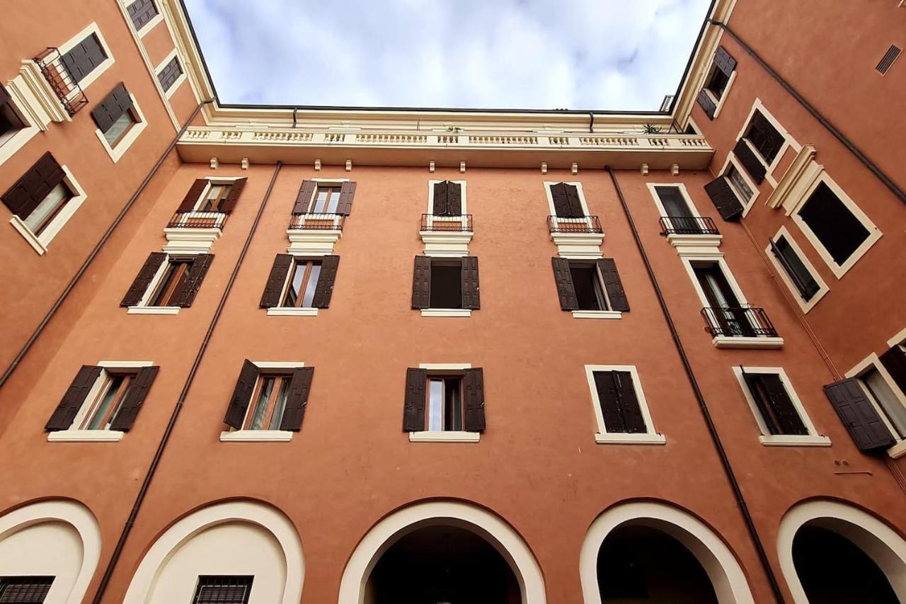 Luxury Verona Apartment City Centre Buitenkant foto
