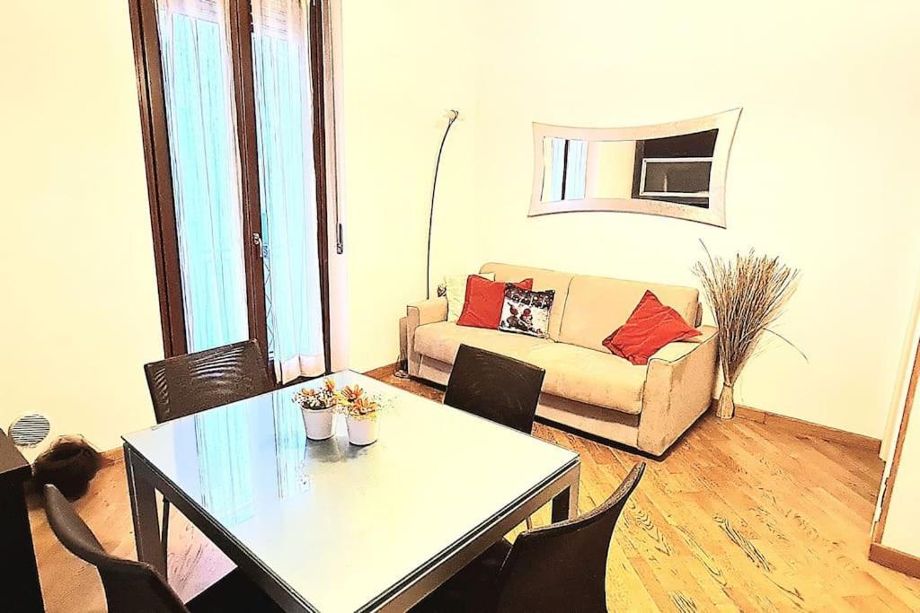 Luxury Verona Apartment City Centre Buitenkant foto